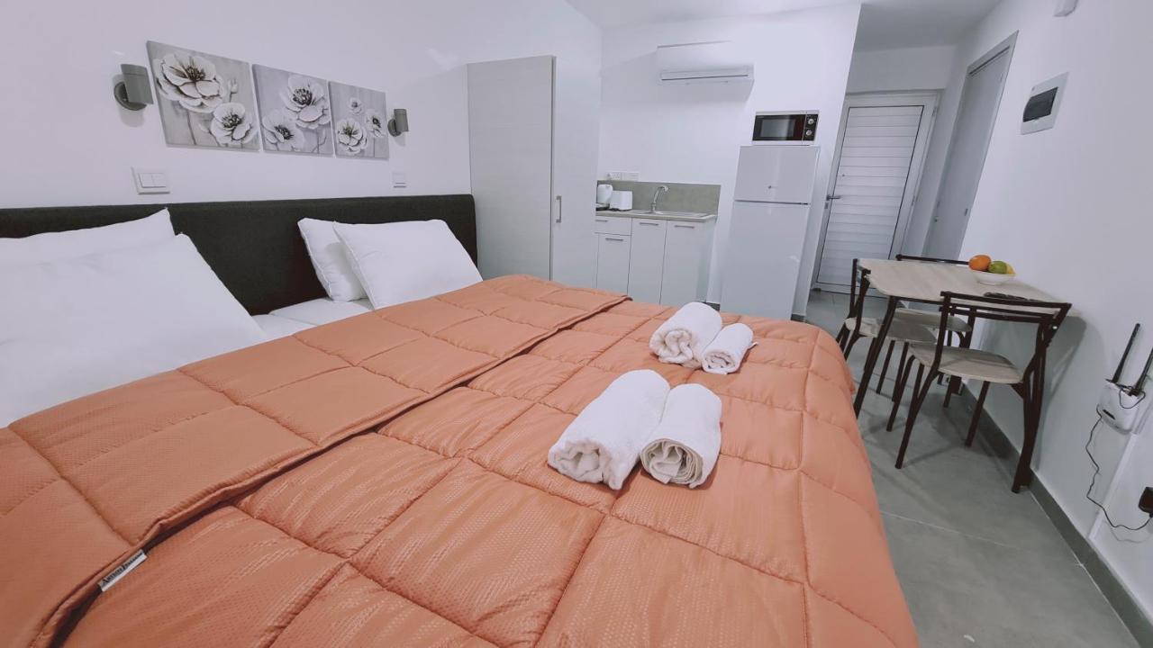 Stay Napa Living Studios Ayia Napa Exteriör bild