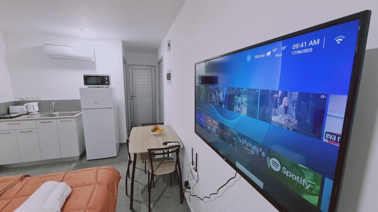 Stay Napa Living Studios Ayia Napa Exteriör bild