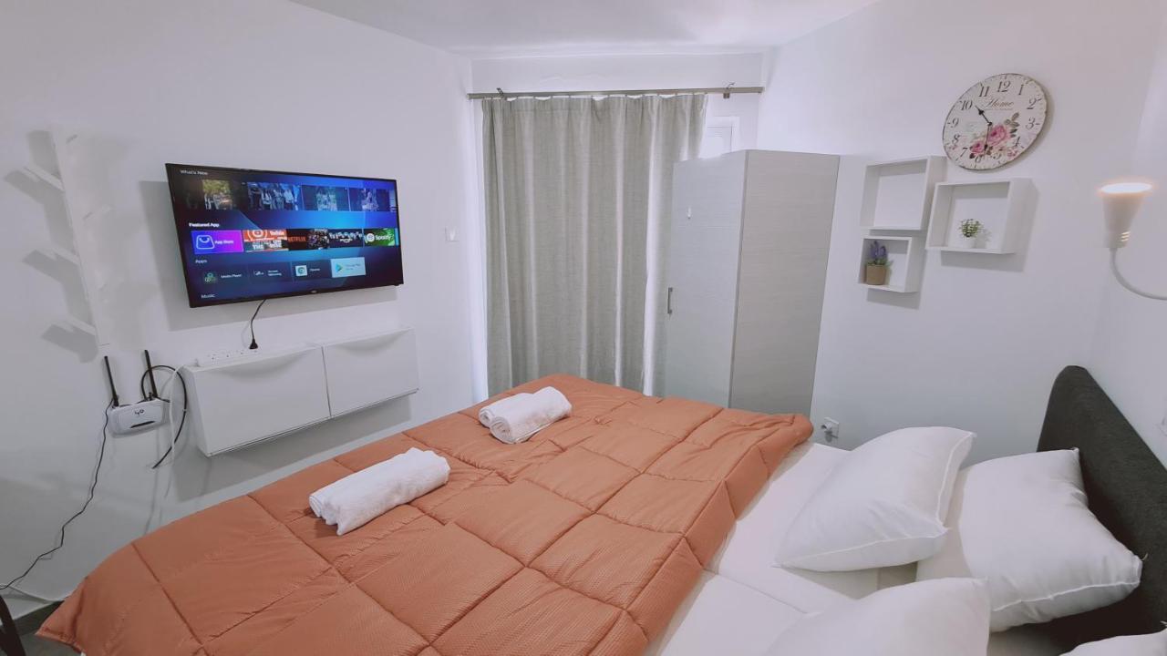 Stay Napa Living Studios Ayia Napa Exteriör bild