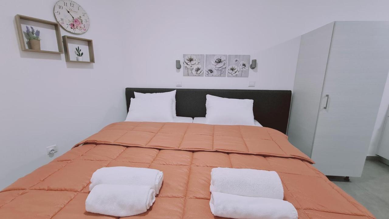 Stay Napa Living Studios Ayia Napa Exteriör bild