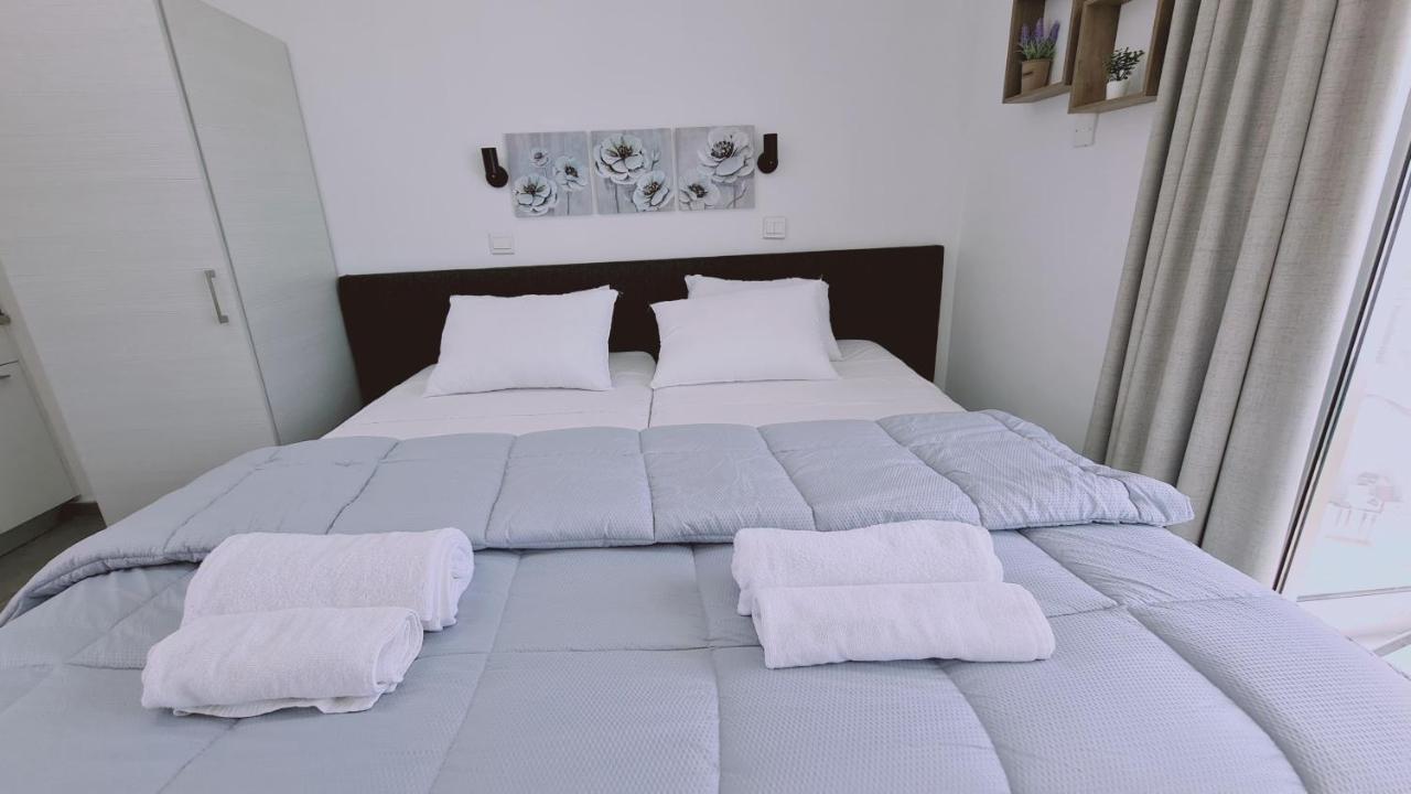 Stay Napa Living Studios Ayia Napa Exteriör bild