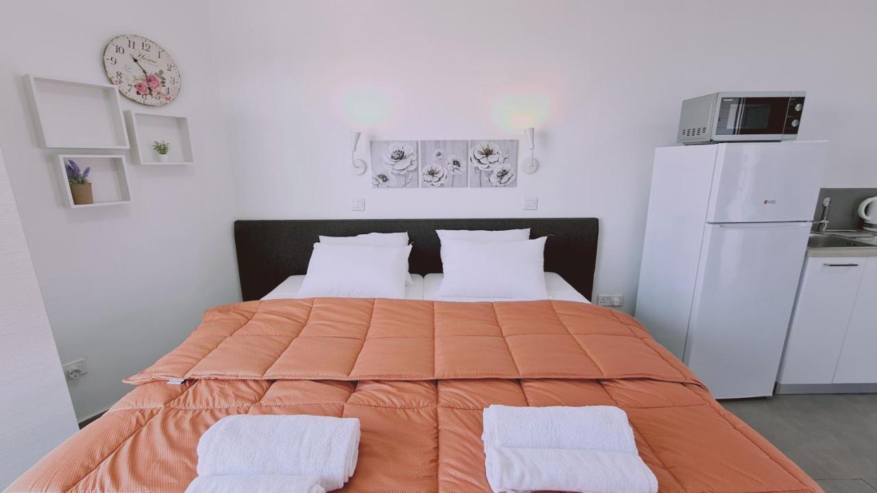 Stay Napa Living Studios Ayia Napa Exteriör bild