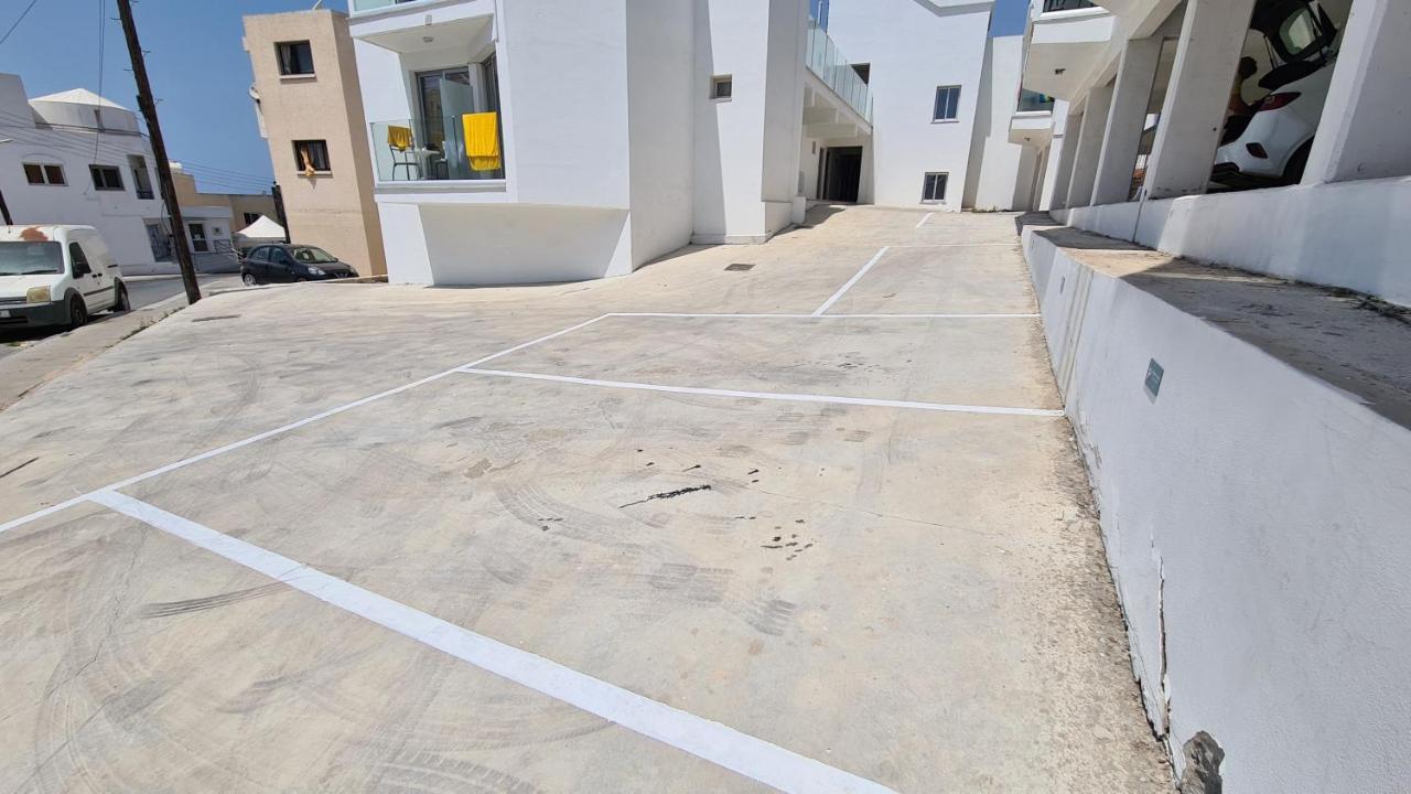 Stay Napa Living Studios Ayia Napa Exteriör bild
