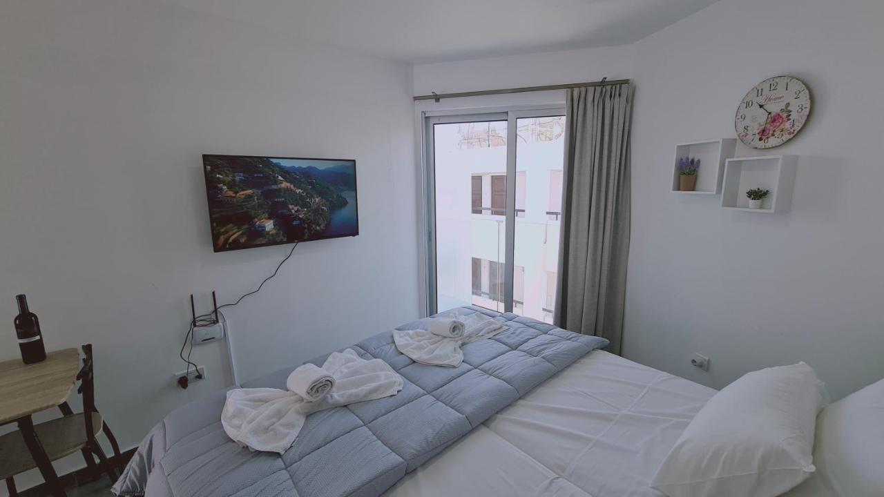 Stay Napa Living Studios Ayia Napa Exteriör bild