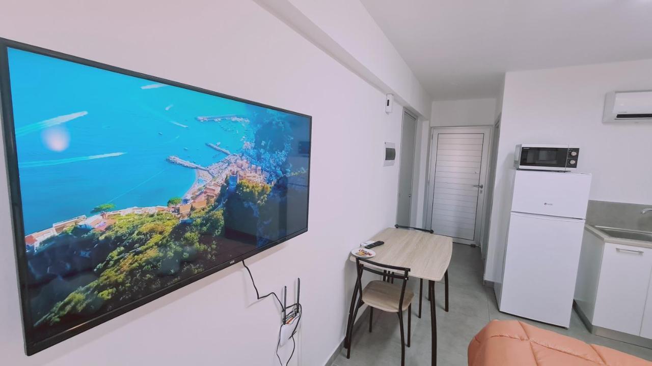 Stay Napa Living Studios Ayia Napa Exteriör bild